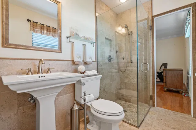 Residence photo 67