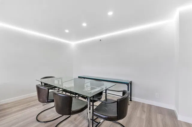  Unit 302 photo 17
