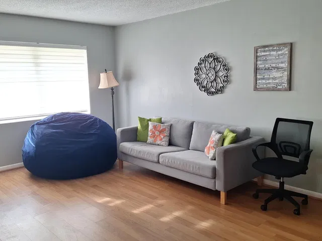  Residence photo 5