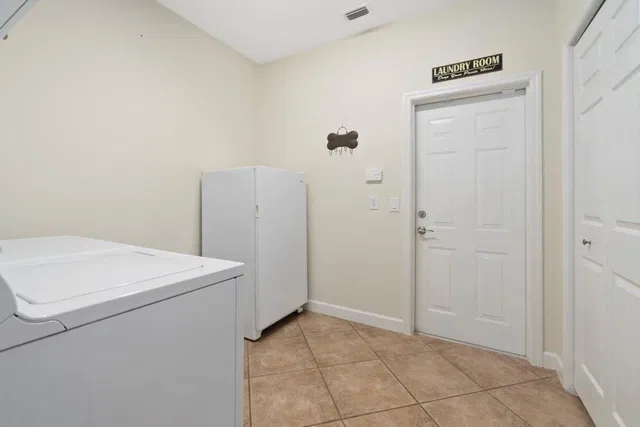 Residence photo 30