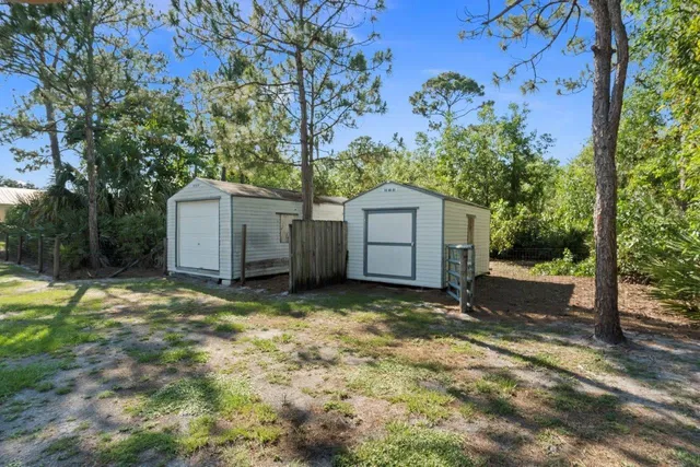 Residence photo 36