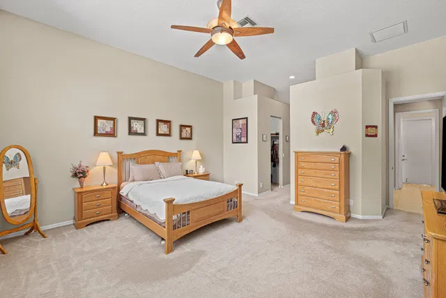  Residence photo 11