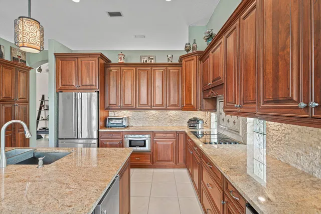  Residence photo 14
