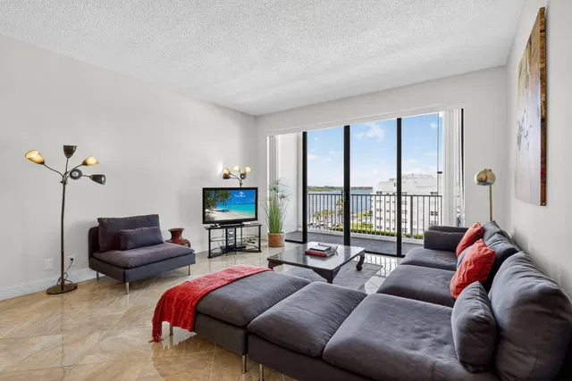 South Palm Beach Unit 604 photo 6