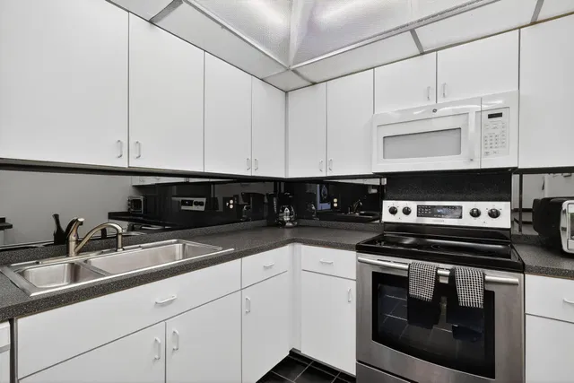 South Palm Beach Unit 604 photo 12