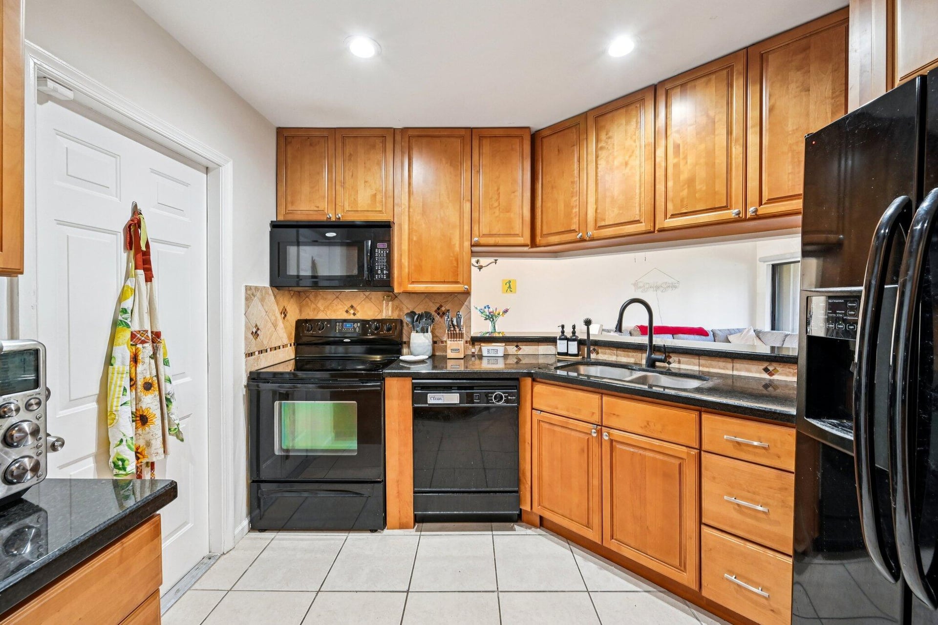 Unit 103 photo 12