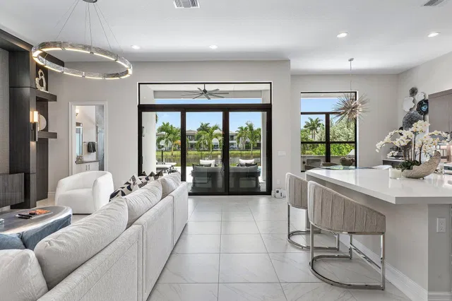Boca Bridges Residence photo 9