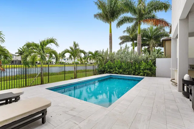 Boca Bridges Residence photo 36