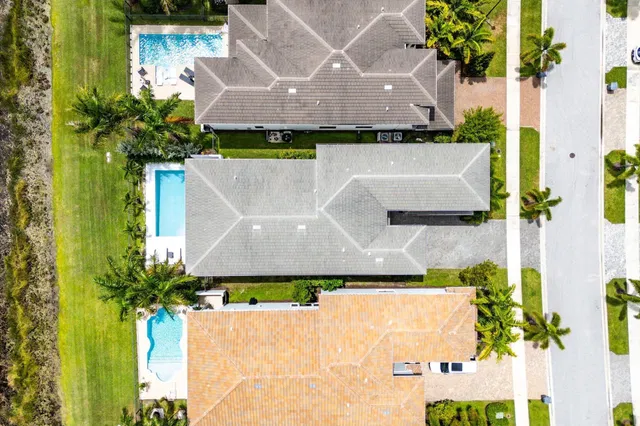 Boca Bridges Residence photo 39