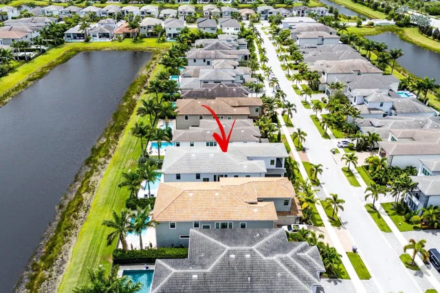 Boca Bridges Residence photo 51