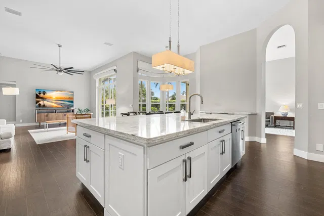 Boca Isles Residence photo 15