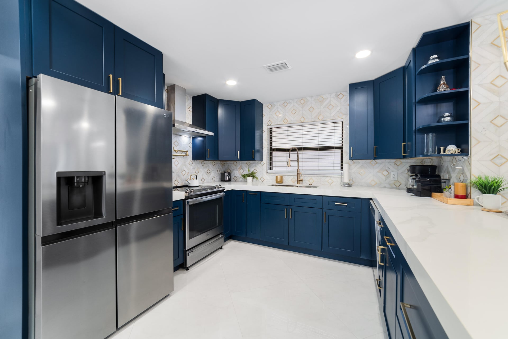 Palm Beach Shores Residence photo 8