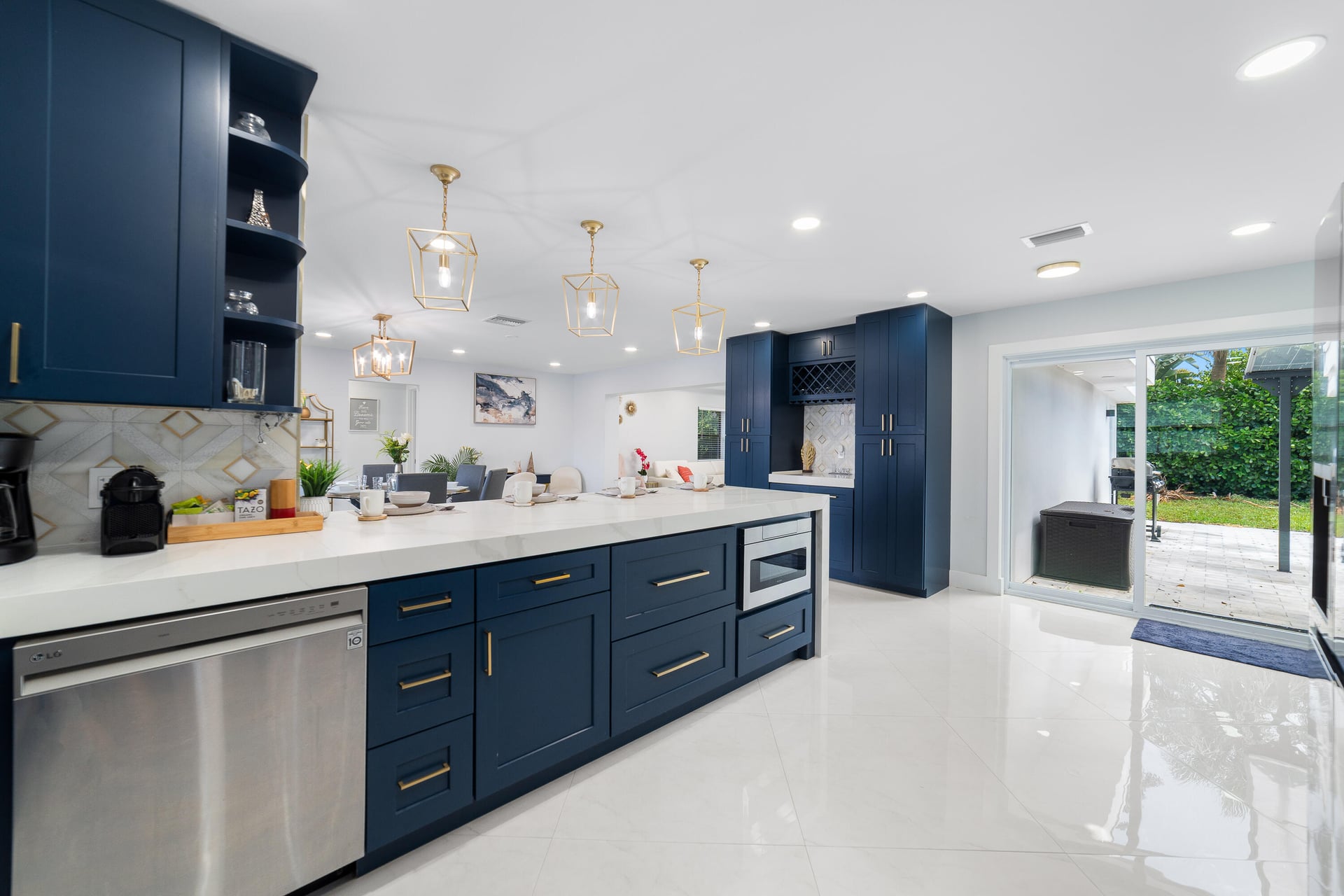 Palm Beach Shores Residence photo 10