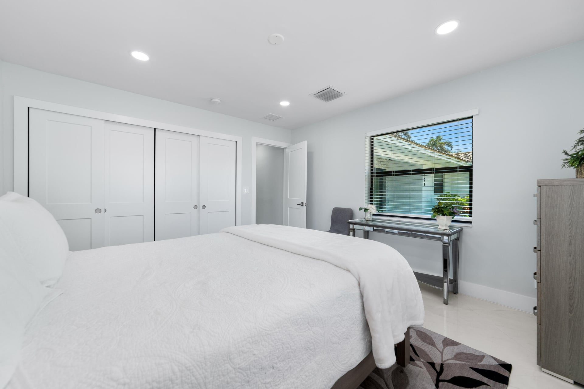 Palm Beach Shores Residence photo 20