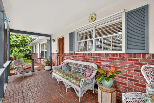 Residence photo 5