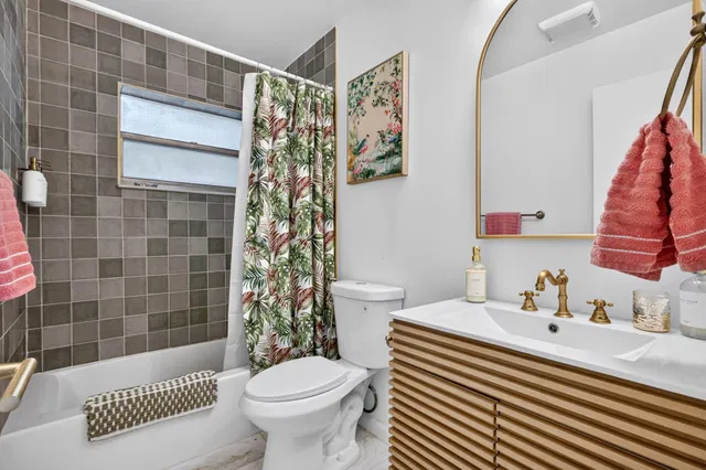 Residence photo 37