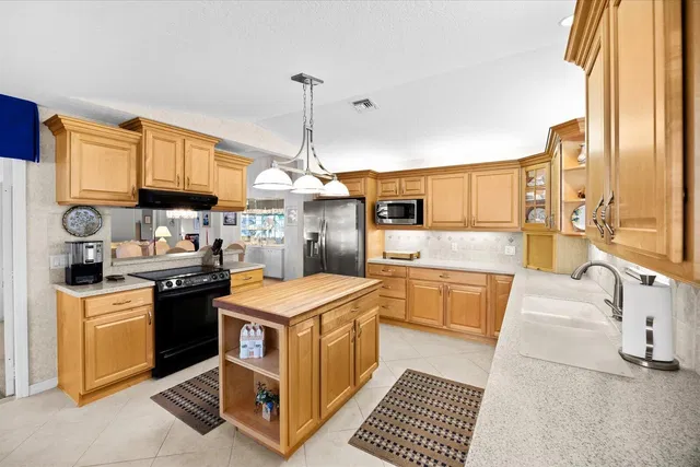 Residence photo 5