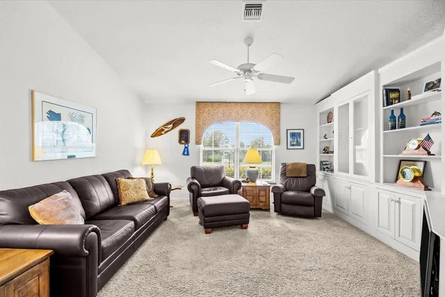 Residence photo 13