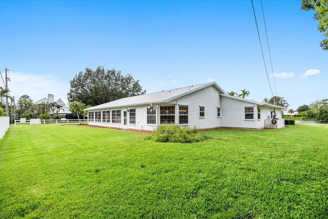 Residence photo 42