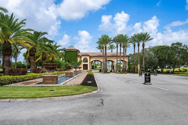 St. Andrews Country Club Residence photo 37