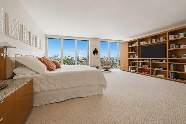 The Plaza of The Palm Beaches Unit 24E photo 9