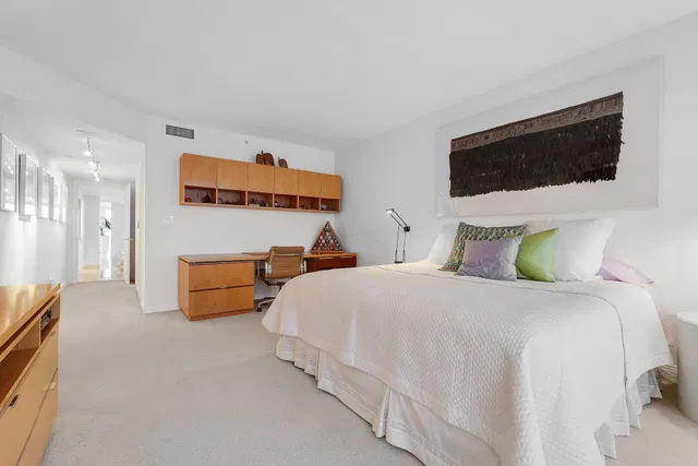 The Plaza of The Palm Beaches Unit 24E photo 14
