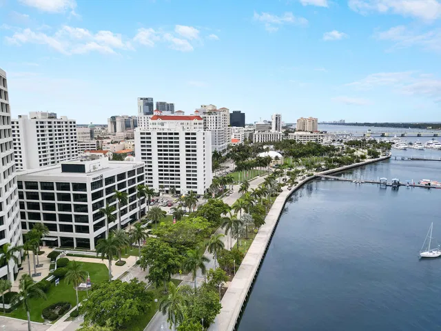 The Plaza of The Palm Beaches Unit 24E photo 21
