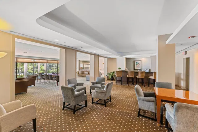 The Plaza of The Palm Beaches Unit 24E photo 25
