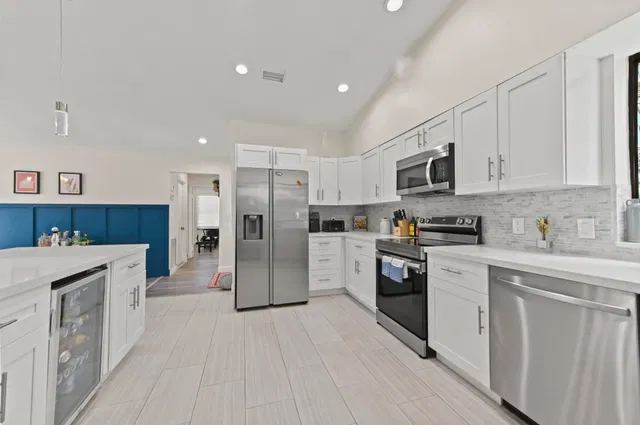 Residence photo 12