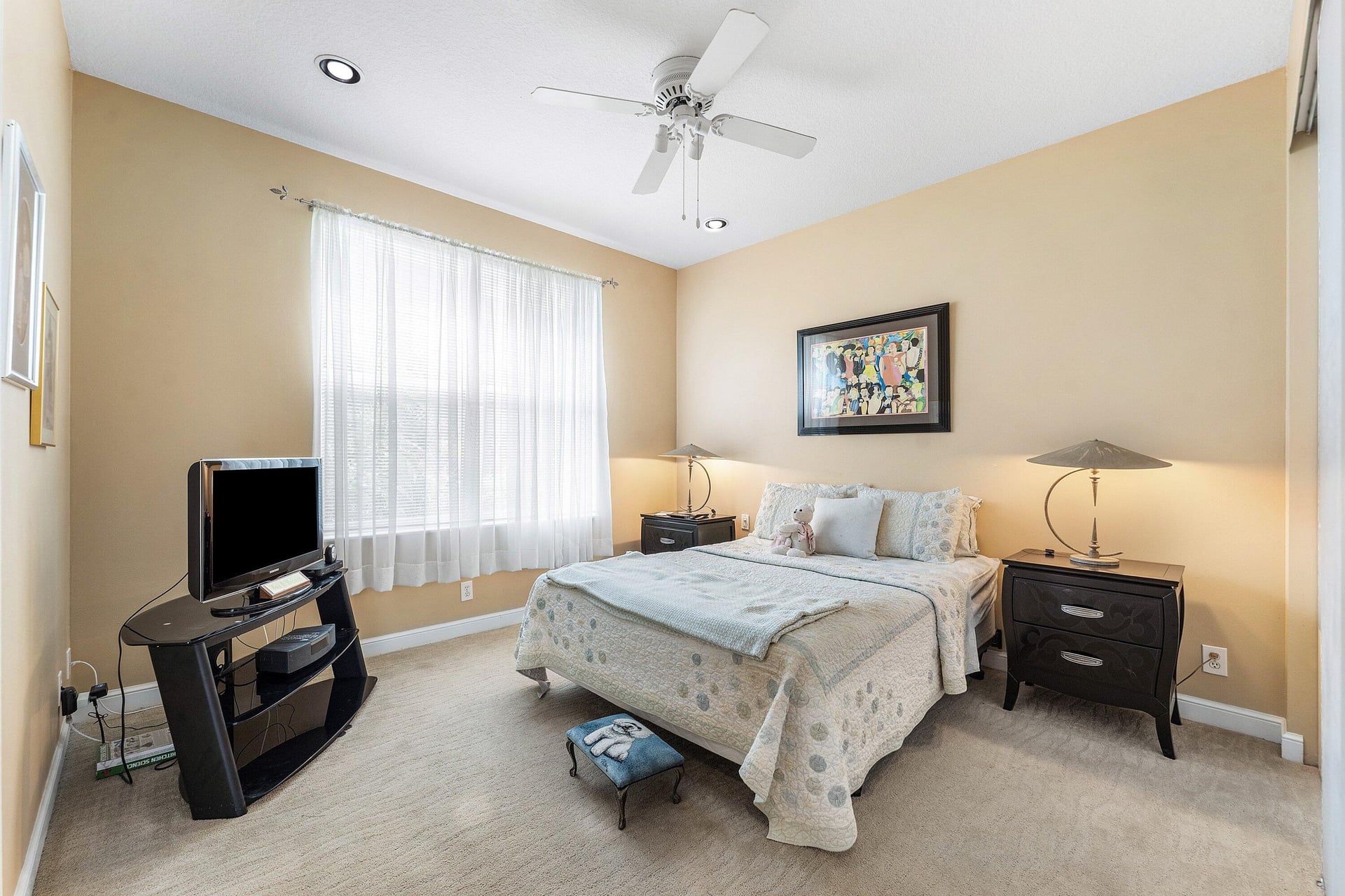 Seasons Residence photo 21