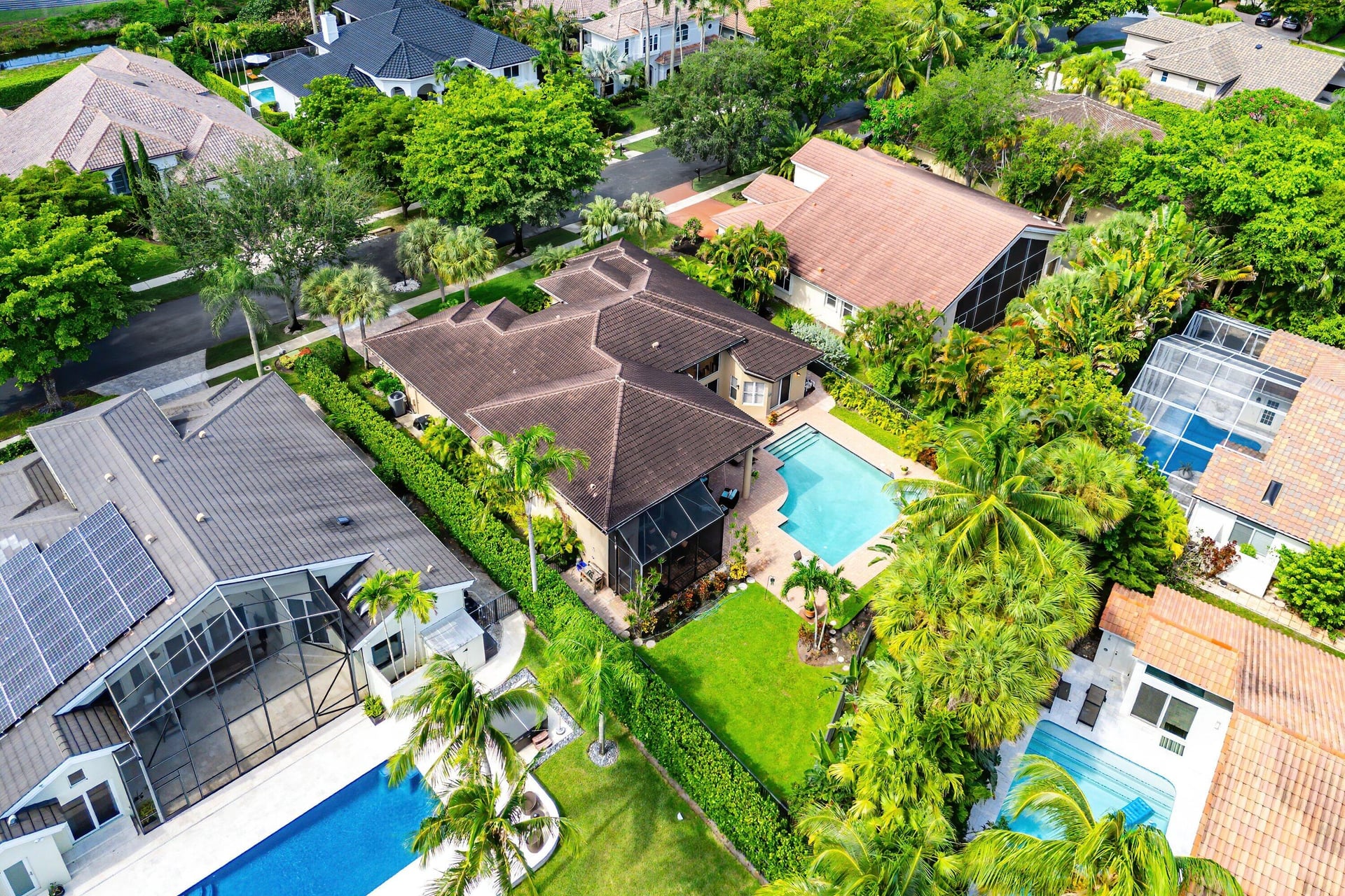 Seasons Residence photo 36