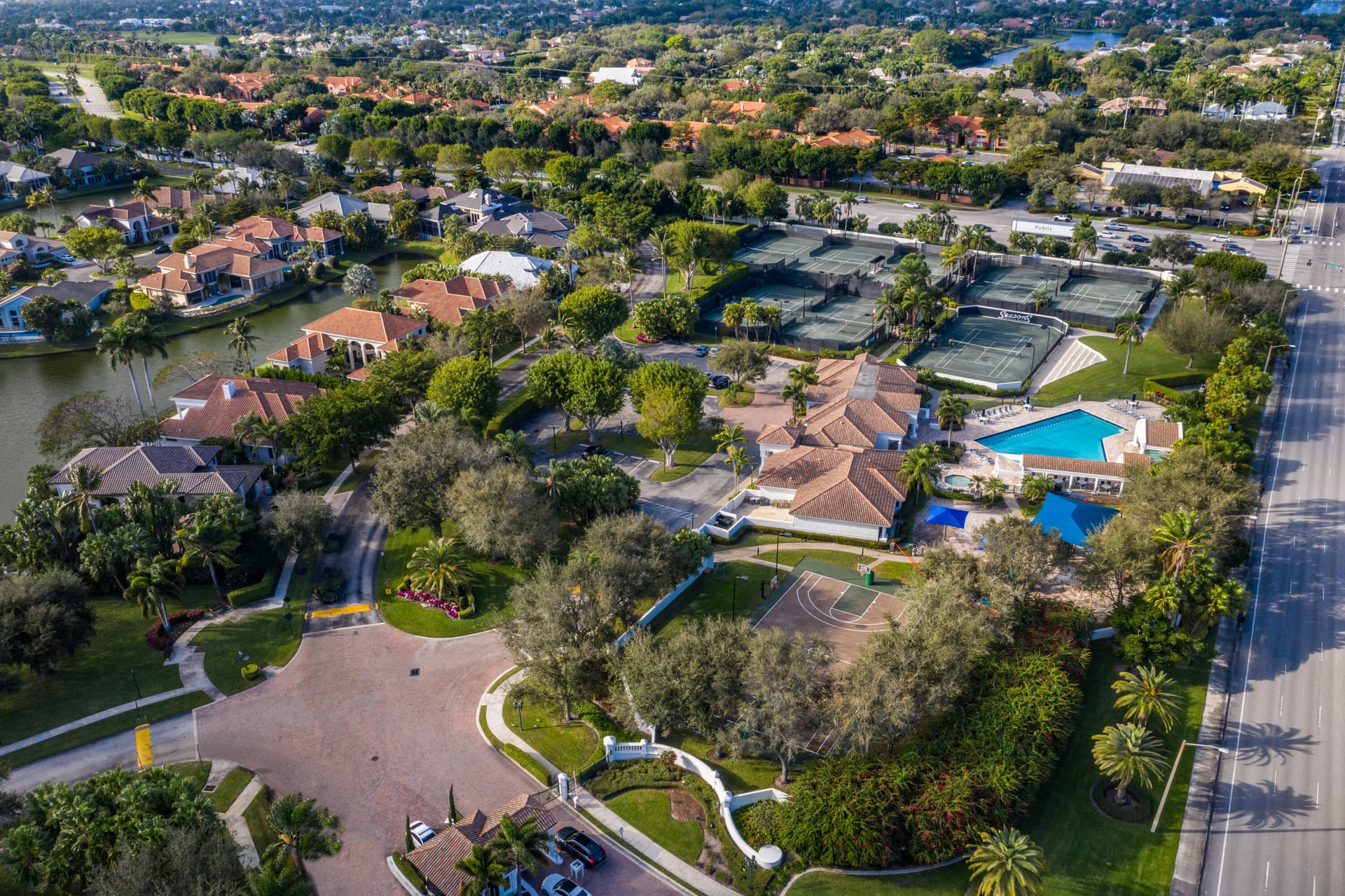 Seasons Residence photo 38
