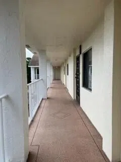Unit 404 photo 5