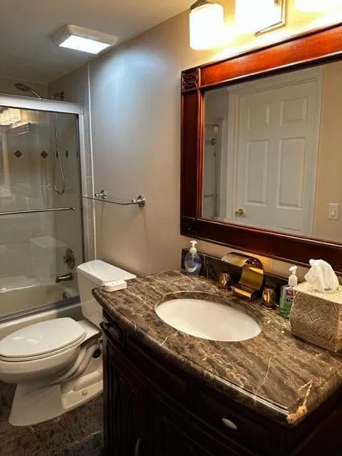 Unit 404 photo 26