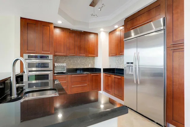 Two City Plaza Unit 1706 photo 4