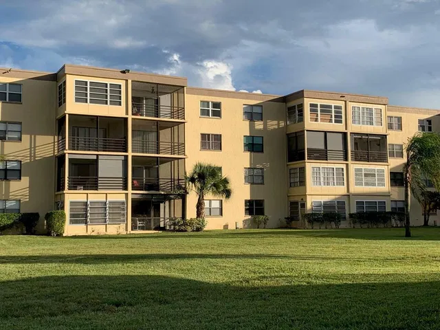 Unit 208 photo 2