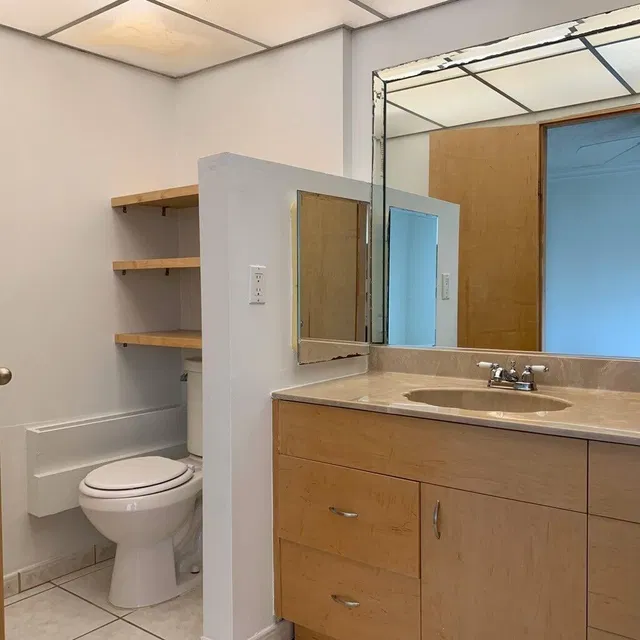 Unit 208 photo 21