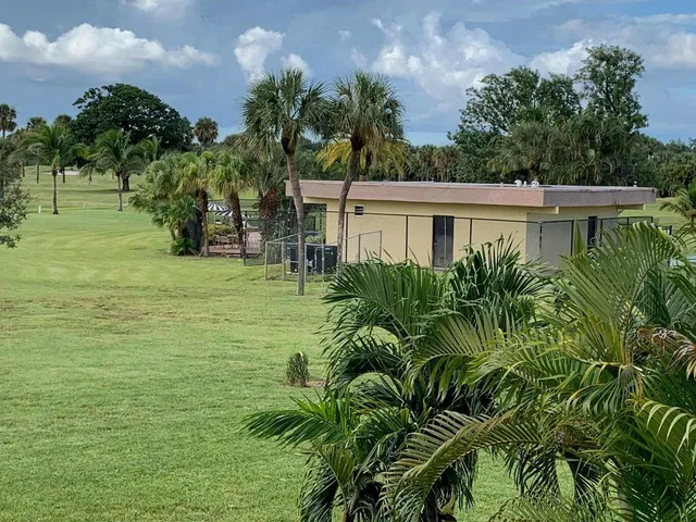 Unit 208 photo 31