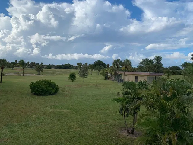 Unit 208 photo 36