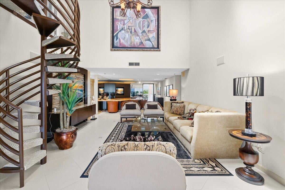 Unit 166B photo 5