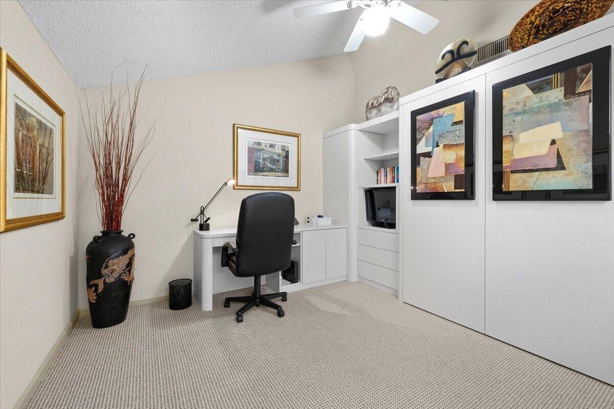 Unit 166B photo 33