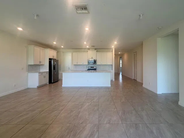 Residence photo 5
