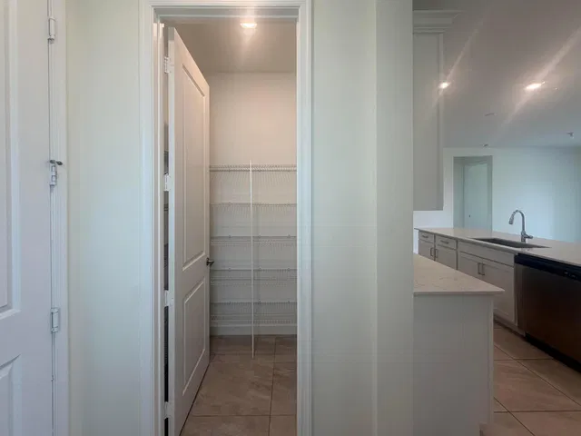 Residence photo 14