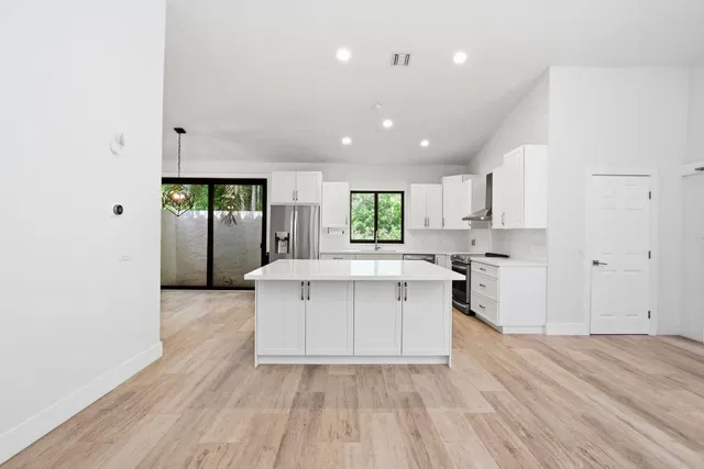  Residence photo 9