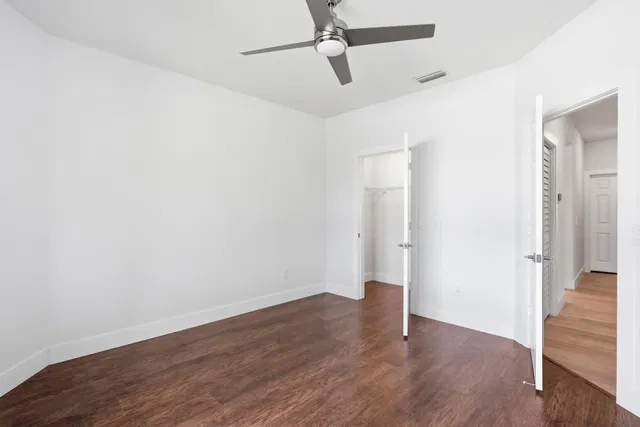  Residence photo 30
