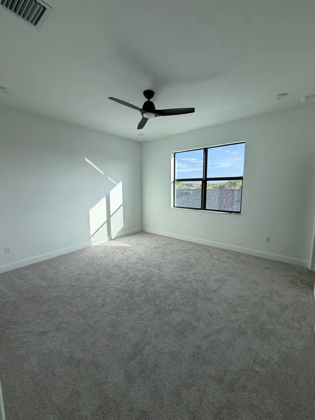 Residence photo 11