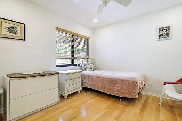 Residence photo 20