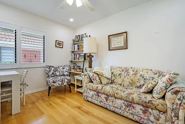 Residence photo 23