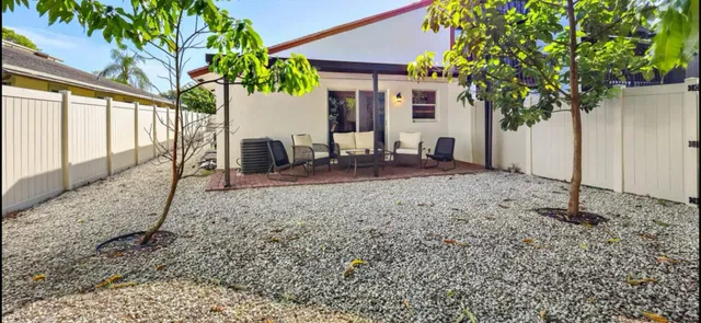 Residence photo 3