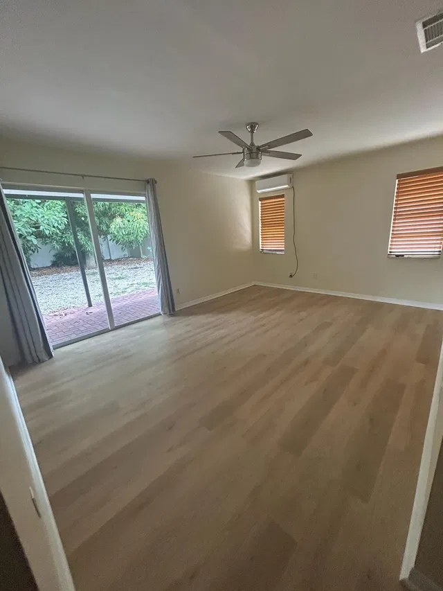 Residence photo 20